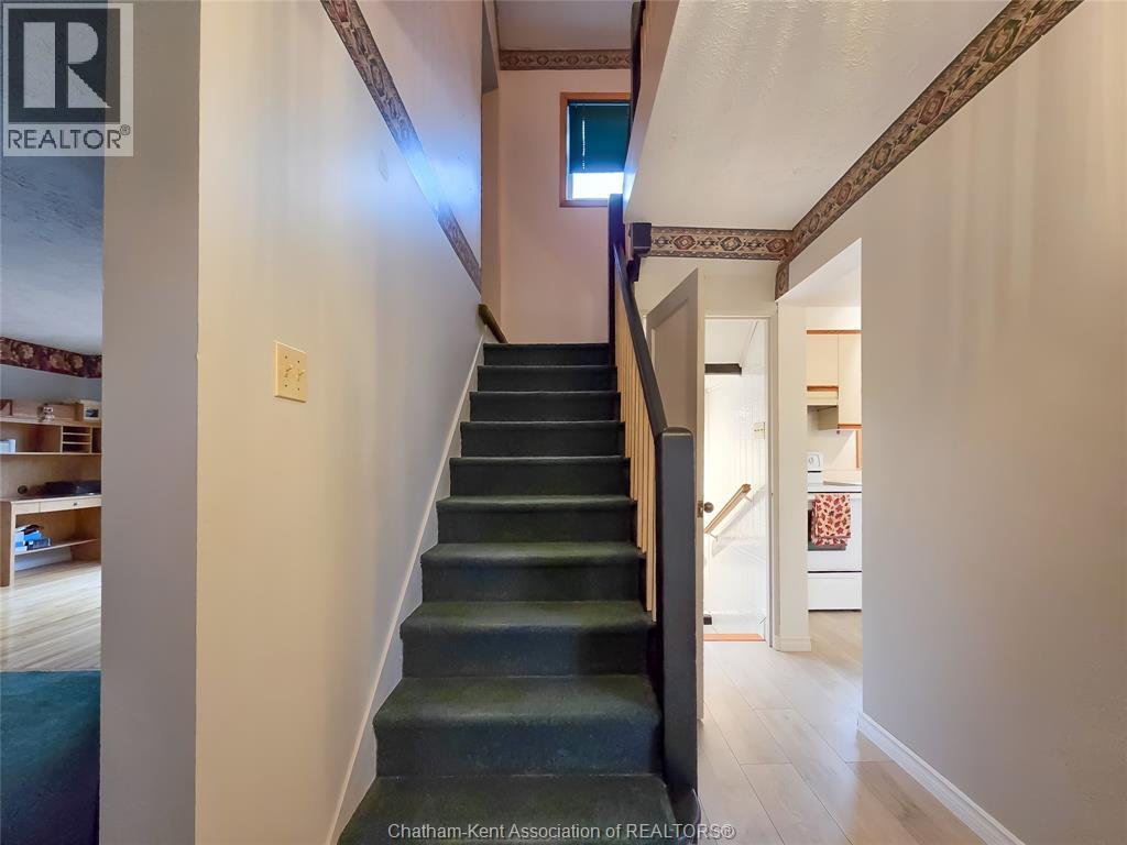 426 Victoria AVENUE - 27