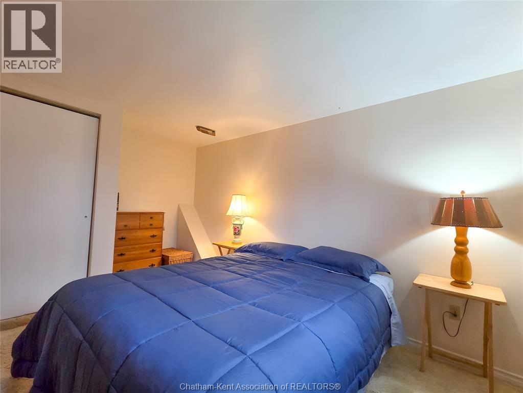 426 Victoria AVENUE - 35