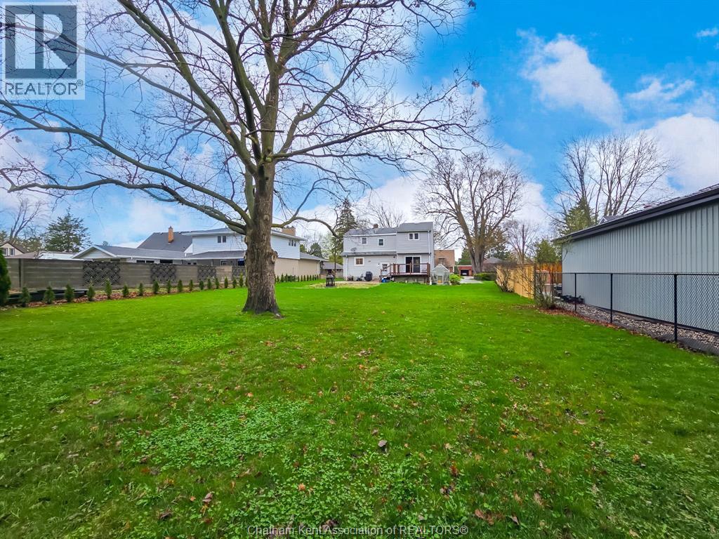 426 Victoria AVENUE - 8