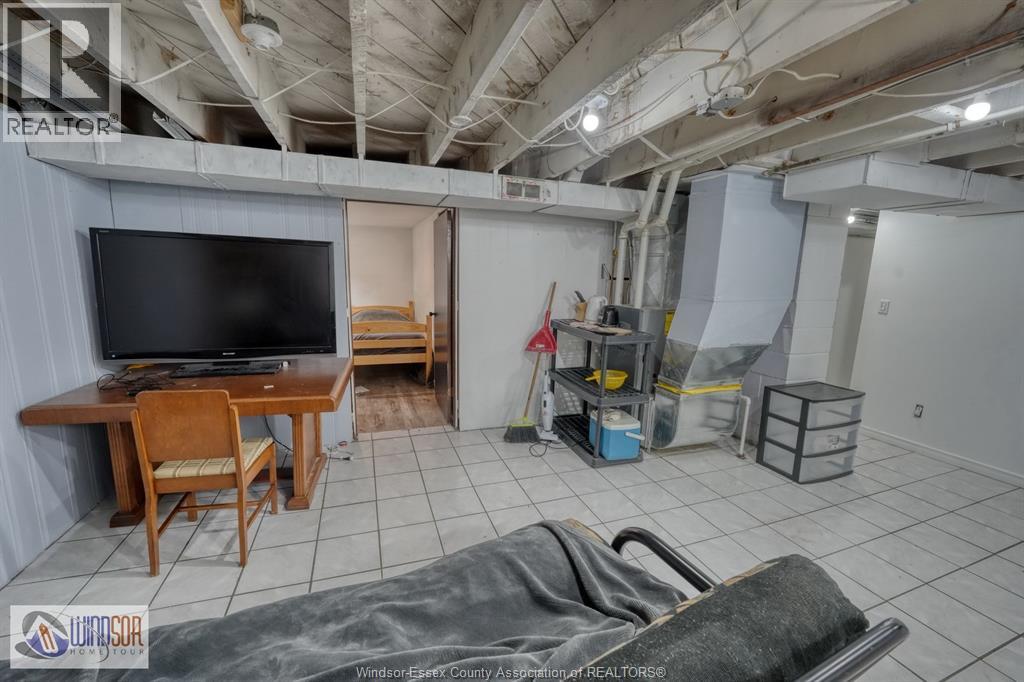 736 PARTINGTON AVENUE - 32