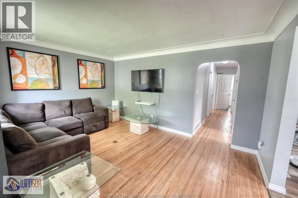 736 PARTINGTON AVENUE - 9
