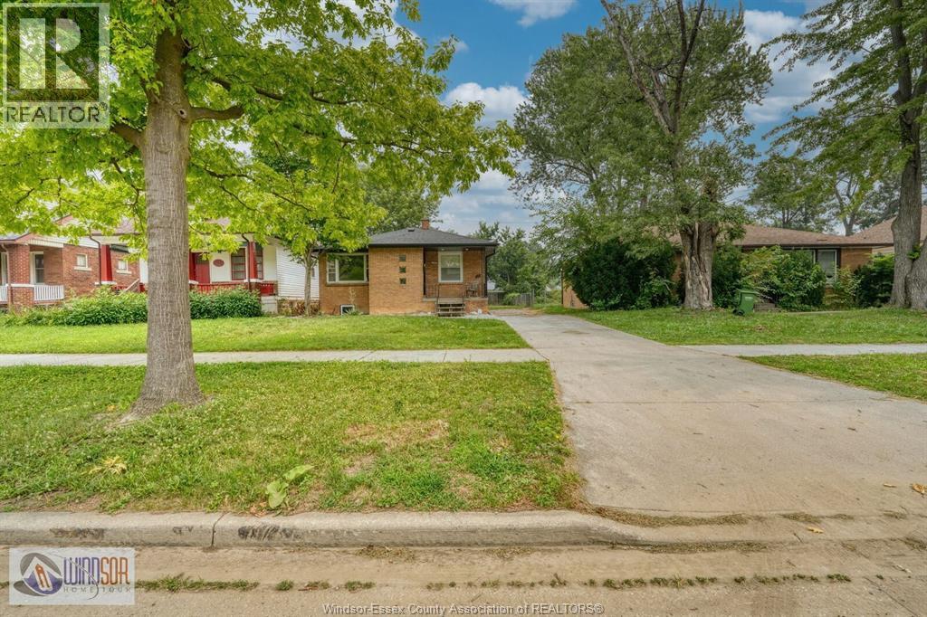 736 PARTINGTON AVENUE - 2
