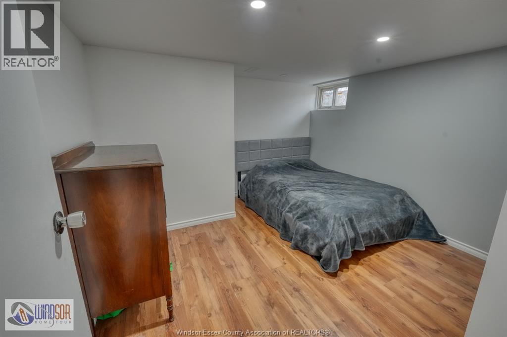 736 PARTINGTON AVENUE - 37
