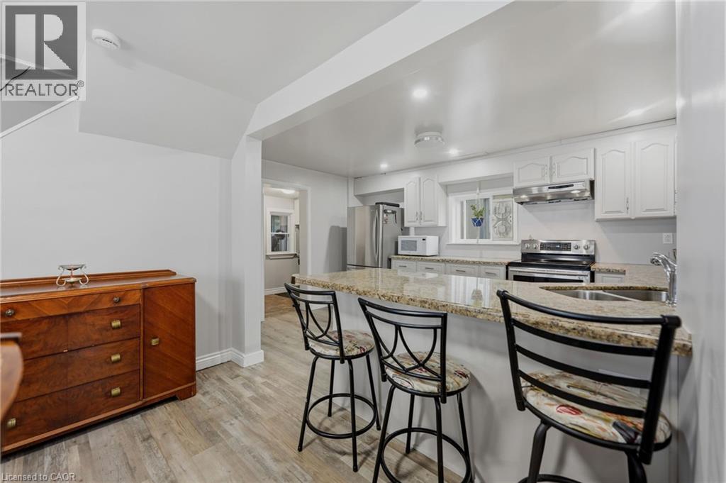 458 DAVIS Street - 11