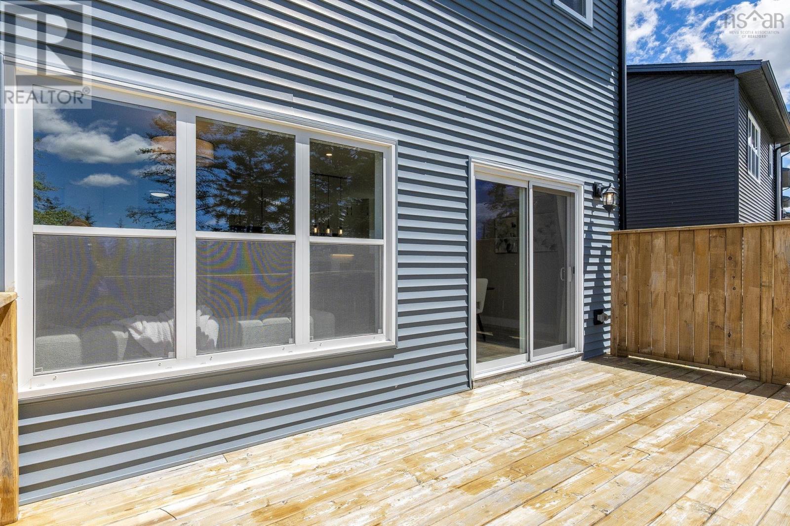 60 Higgins Avenue - 26