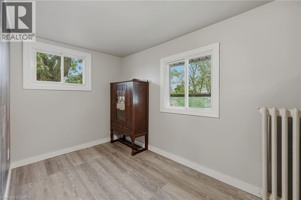 458 DAVIS Street - 31