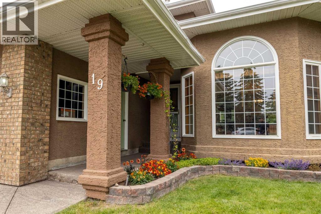 19 Mckenzie Lake Manor SE - 2