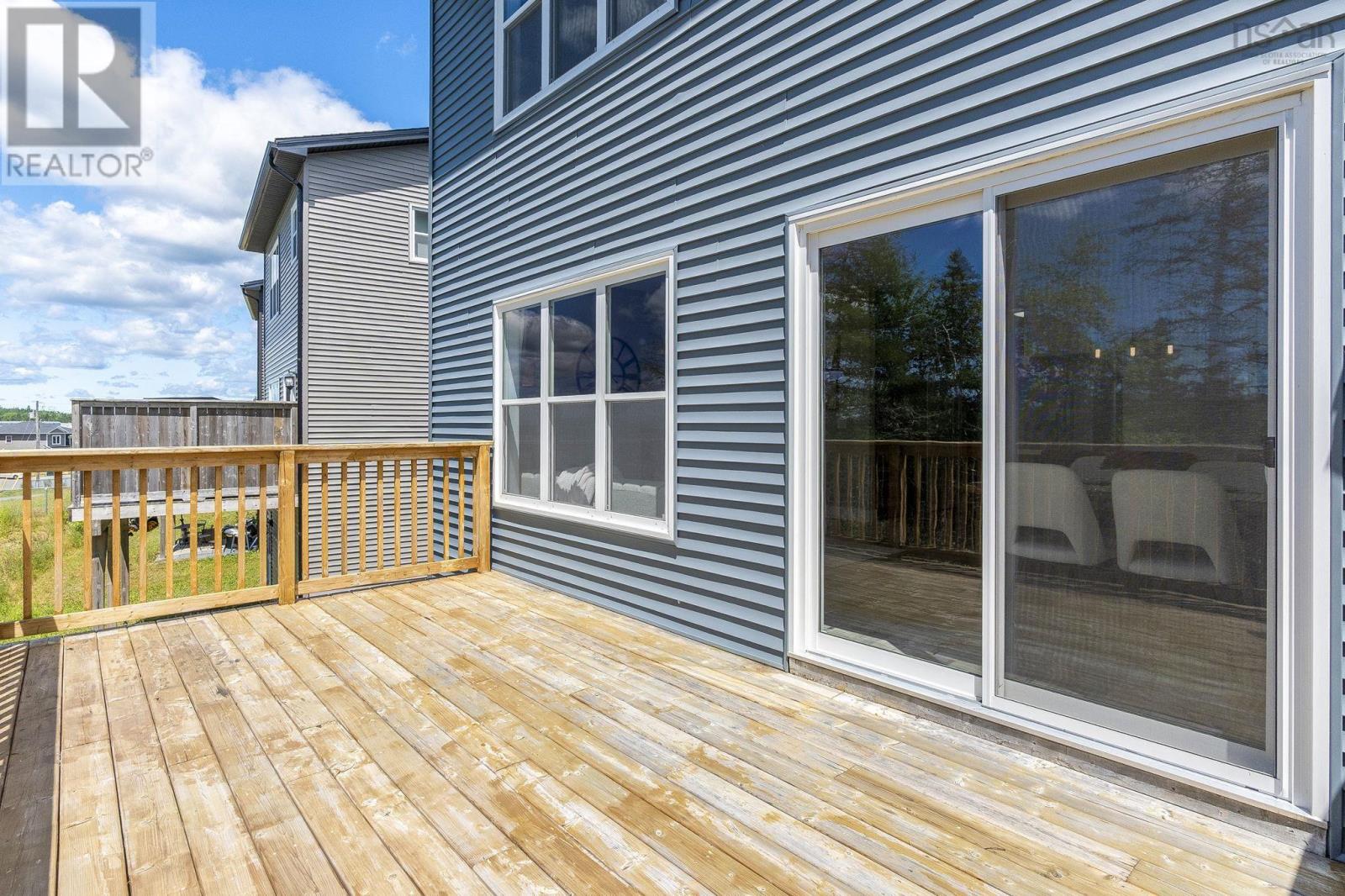 60 Higgins Avenue - 27