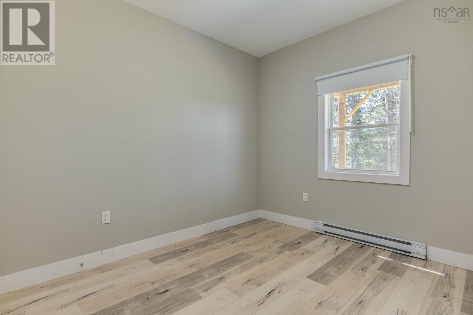 60 Higgins Avenue - 33