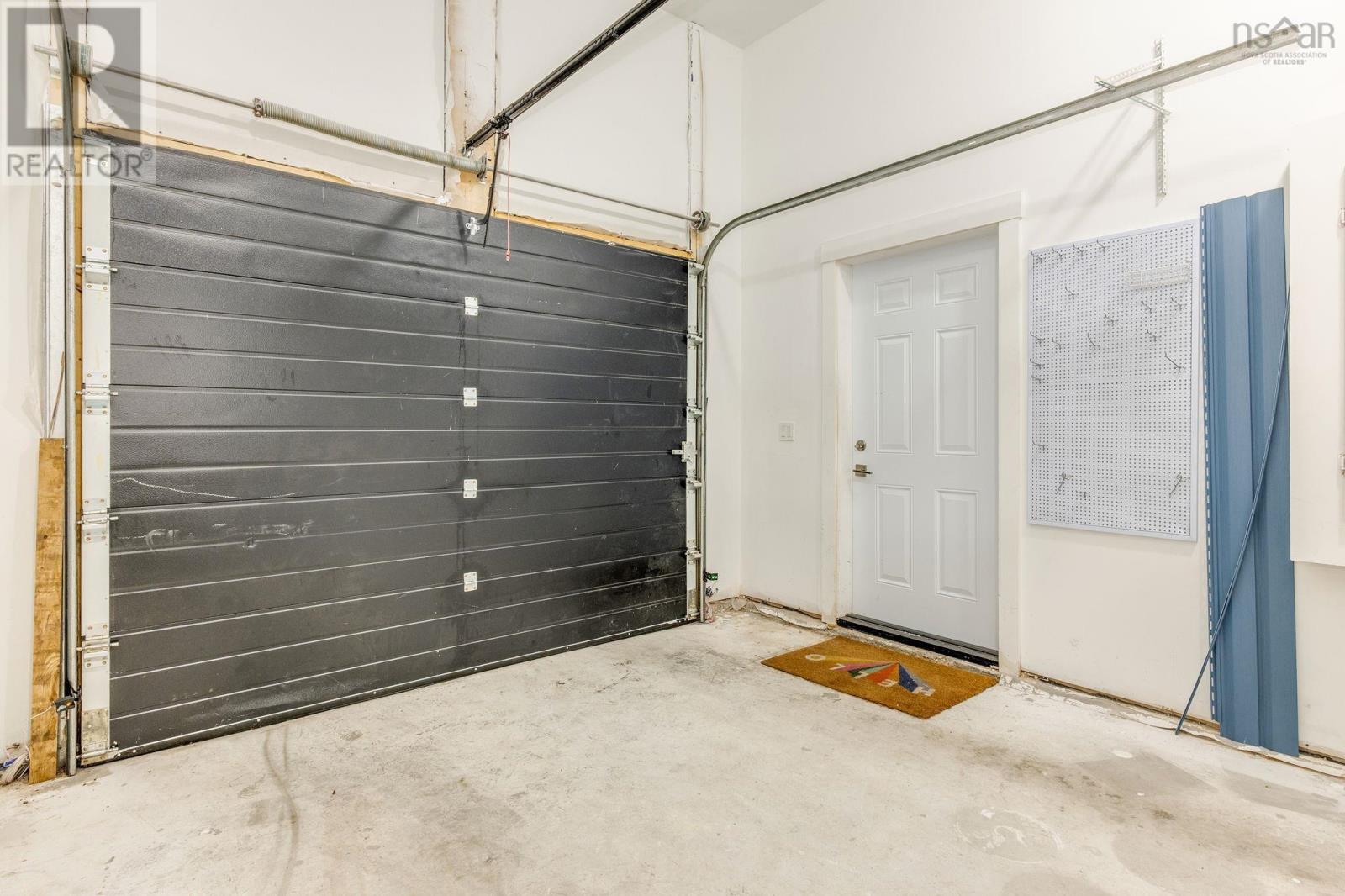 60 Higgins Avenue - 35