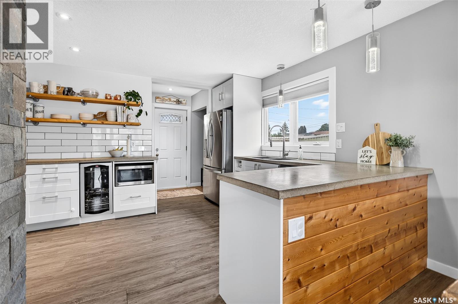 922 JAMES STREET - 15
