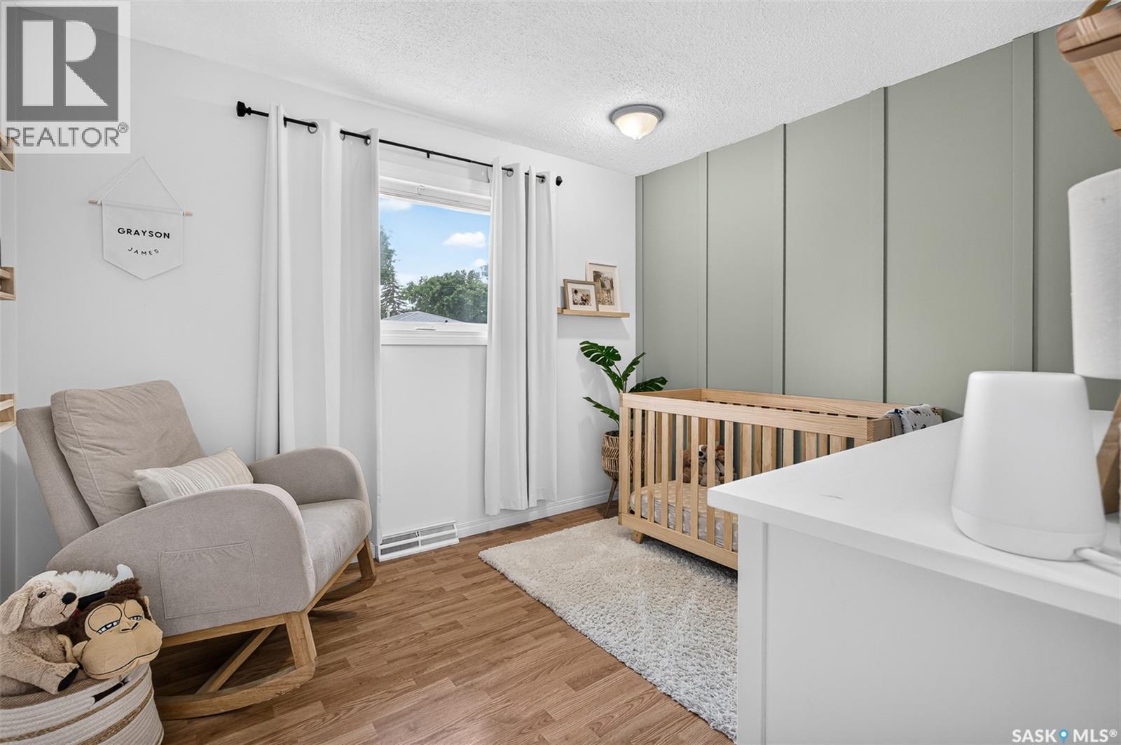 922 JAMES STREET - 25
