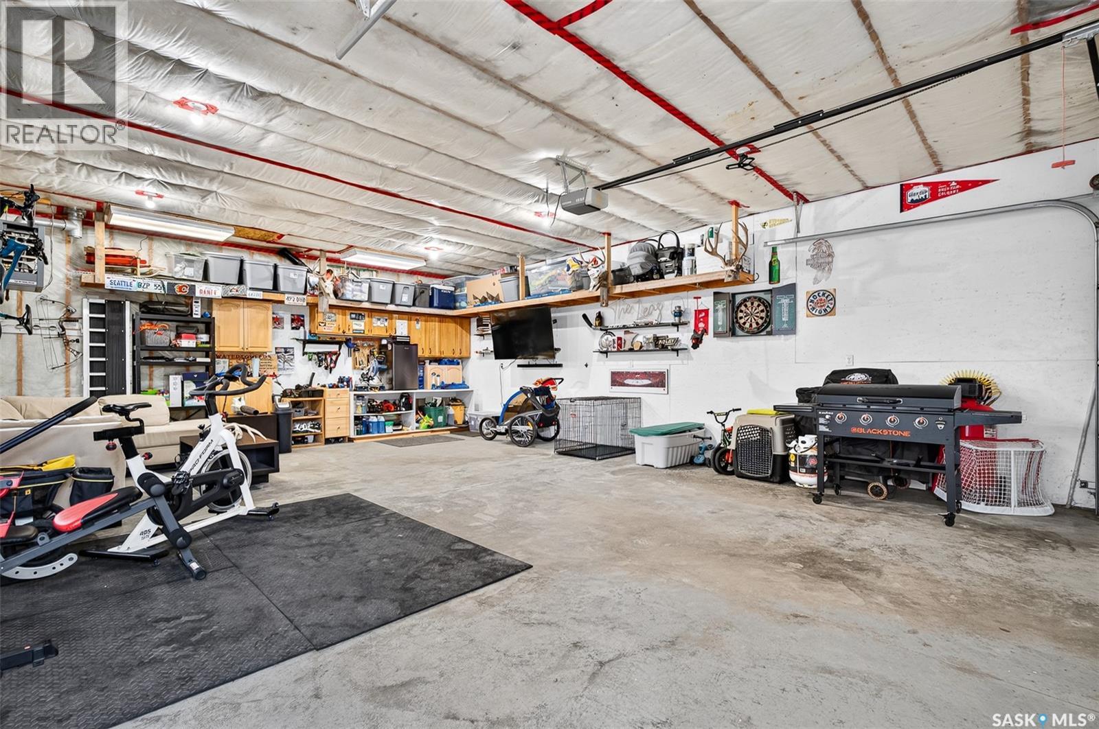 922 JAMES STREET - 48