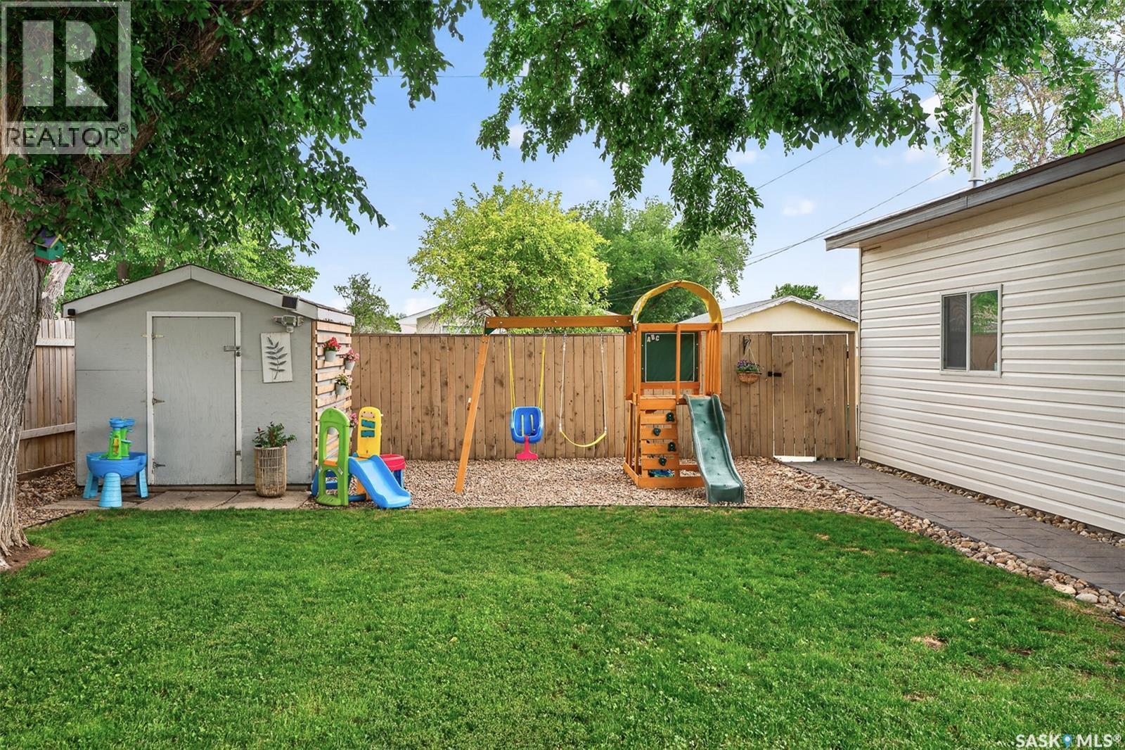 922 JAMES STREET - 57