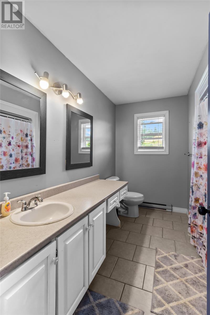 177 St. Thomas Line - 16