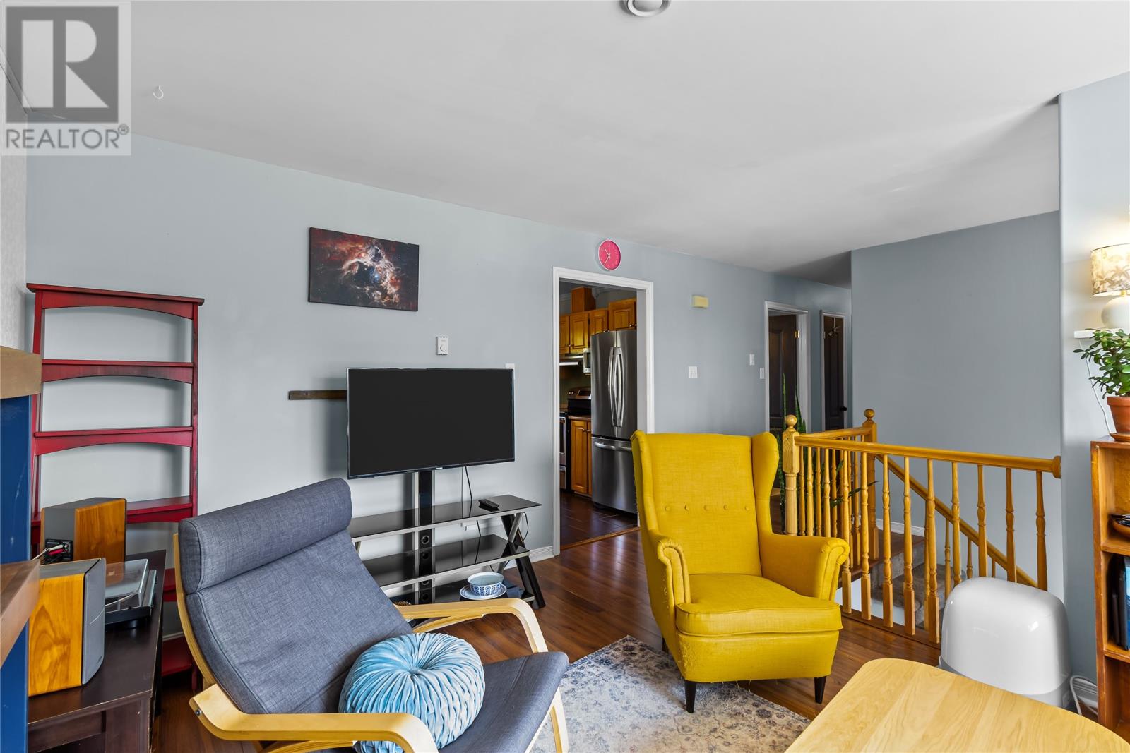 177 St. Thomas Line - 7
