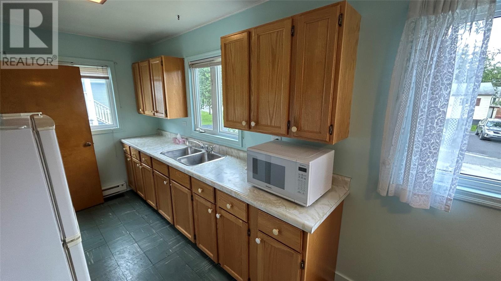 13 King Street - Image 4