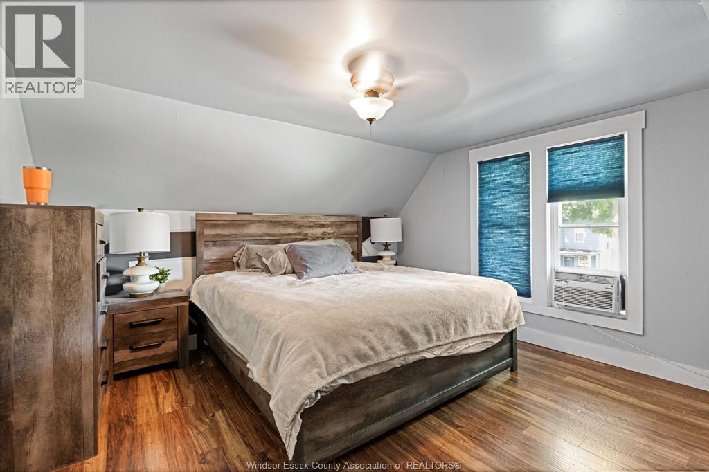 327 LINCOLN ROAD - 18