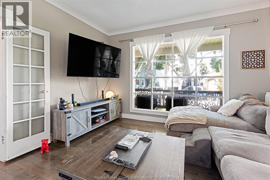 327 LINCOLN ROAD - 8