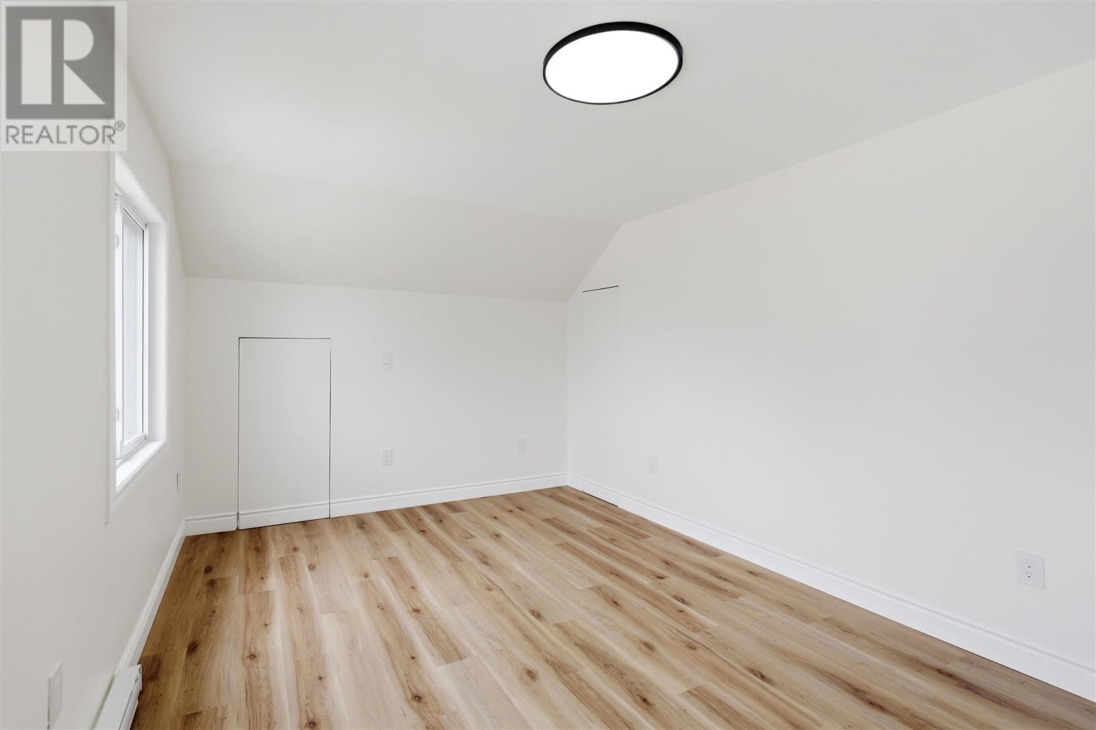 27 Blake AVE - 23
