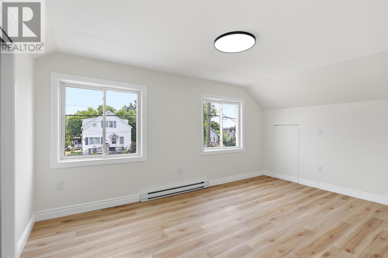 27 Blake AVE - 20