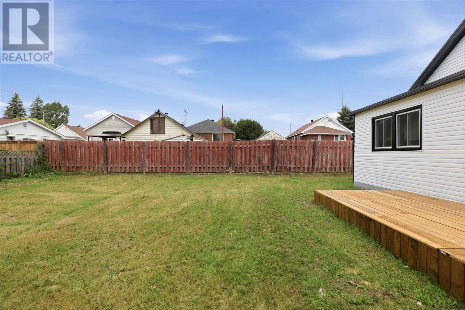 27 Blake AVE - 28