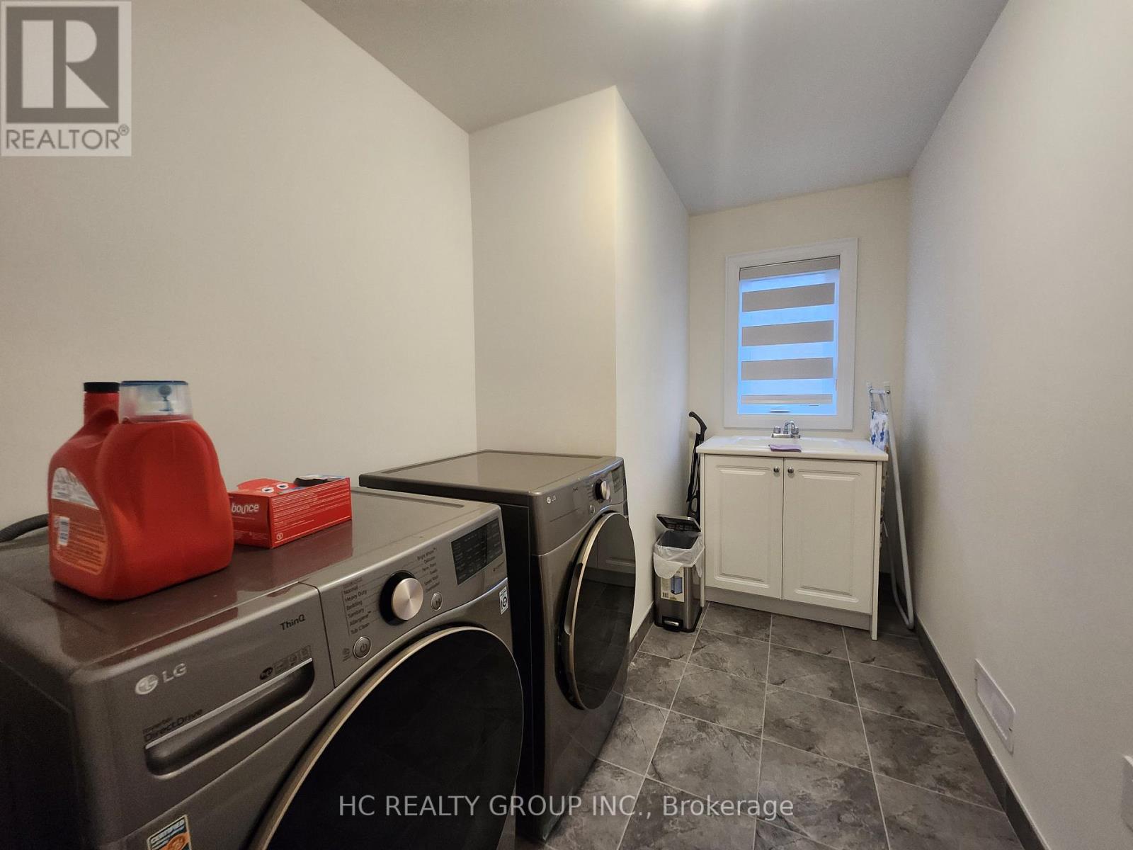 23 LUMB DRIVE - 42