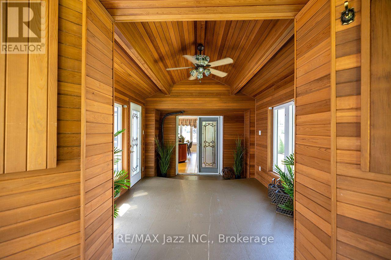 624 ROSELAWN AVENUE - 15