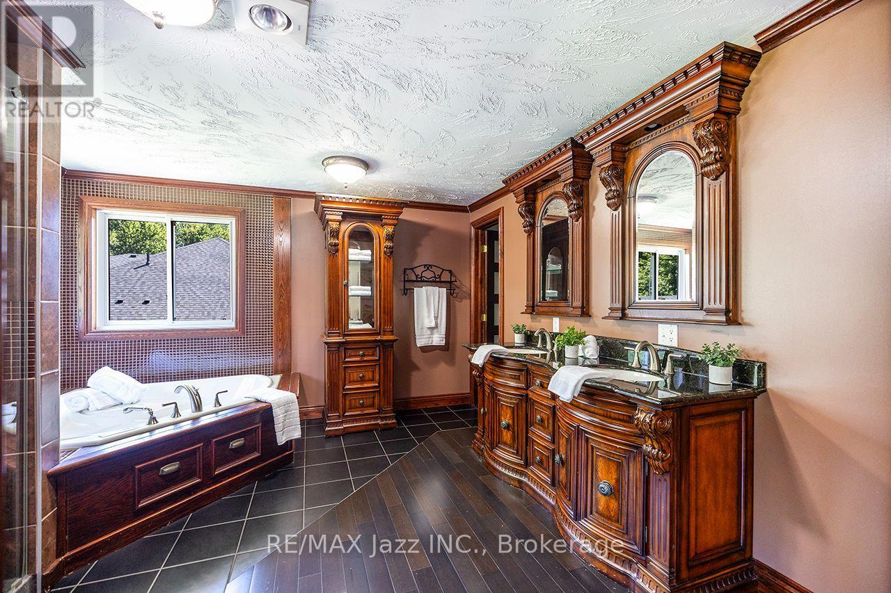 624 ROSELAWN AVENUE - 30