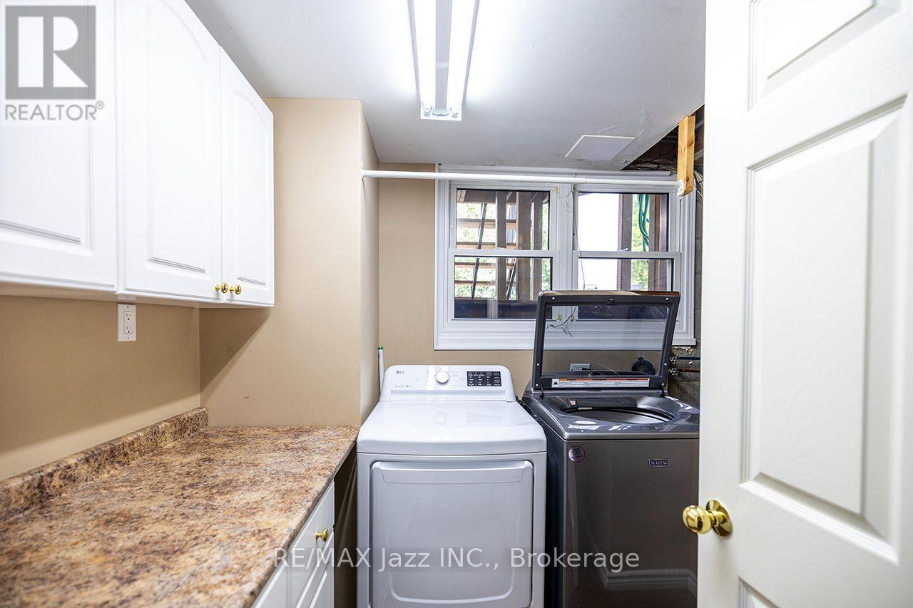 624 ROSELAWN AVENUE - 42