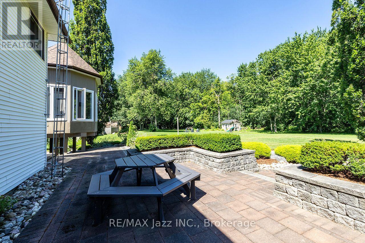 624 ROSELAWN AVENUE - 45