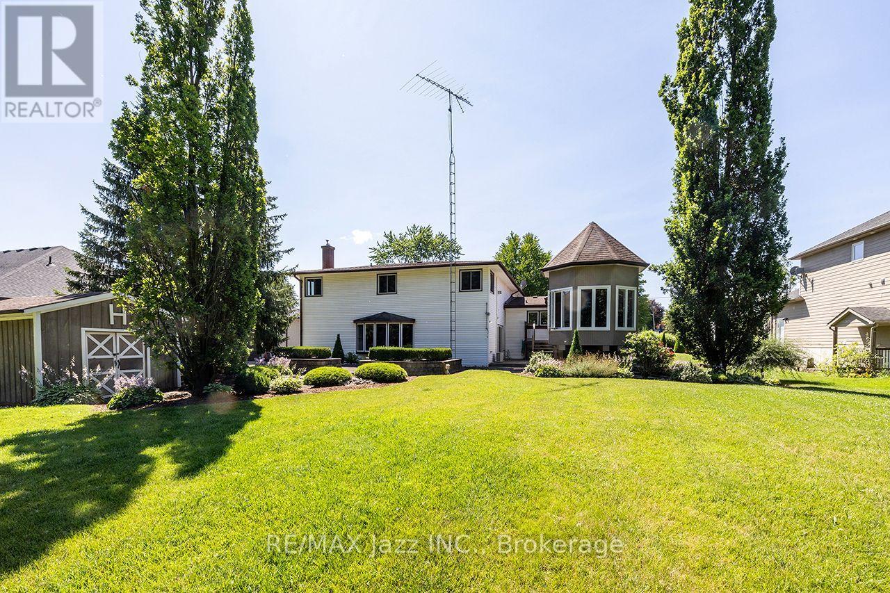 624 ROSELAWN AVENUE - 50