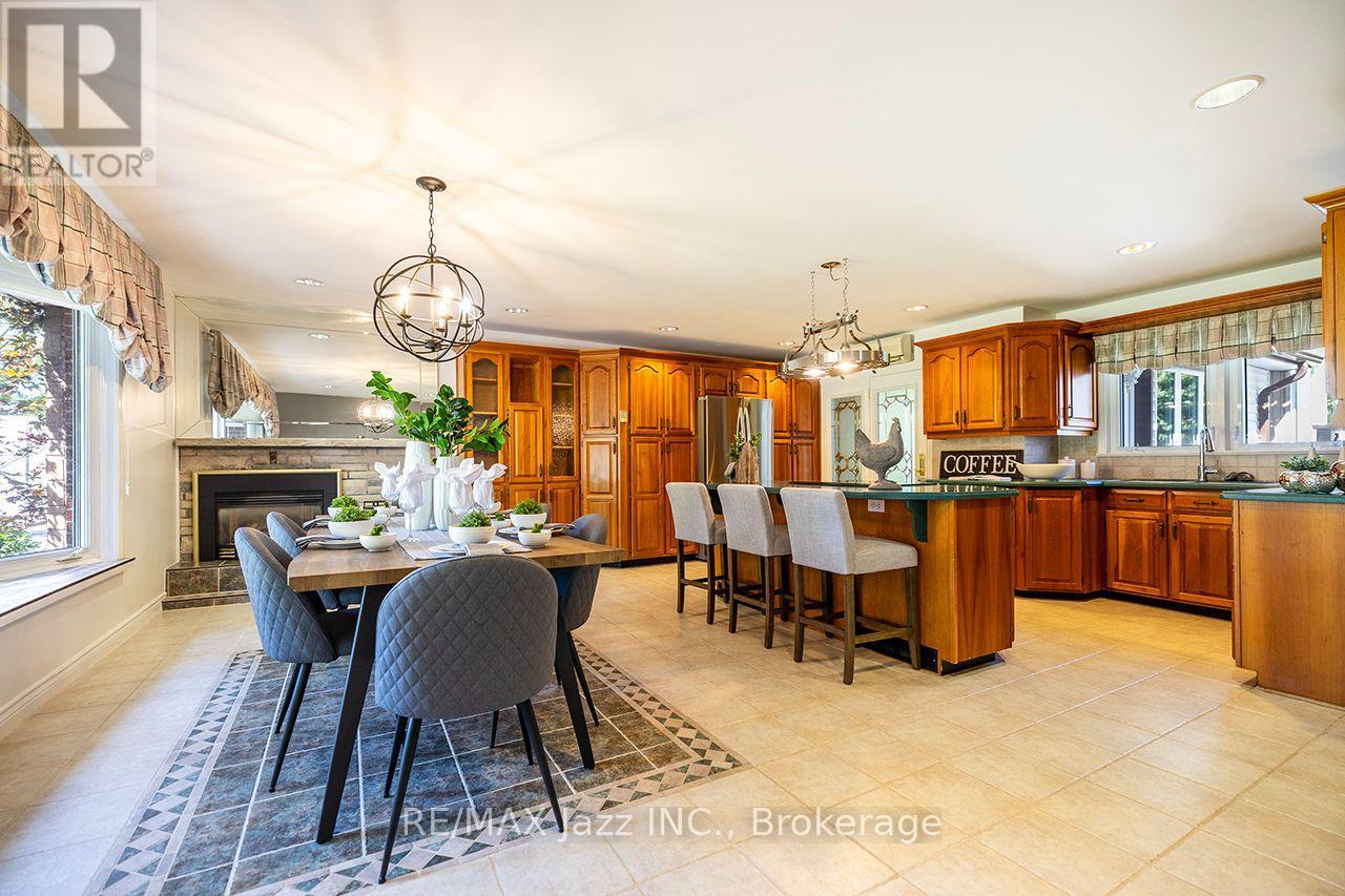 624 ROSELAWN AVENUE - 6