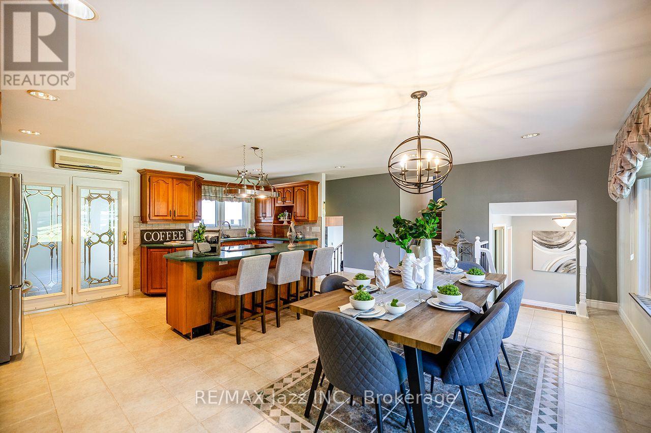 624 ROSELAWN AVENUE - 9