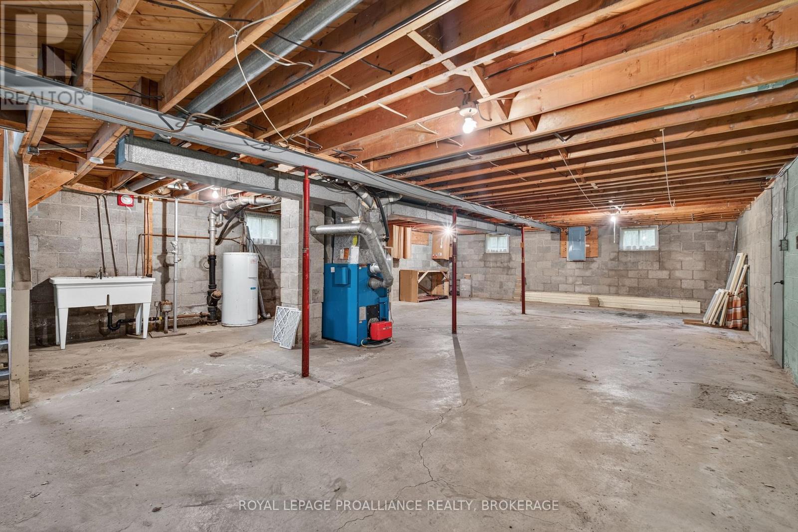 267 LAKEVIEW AVENUE - 24