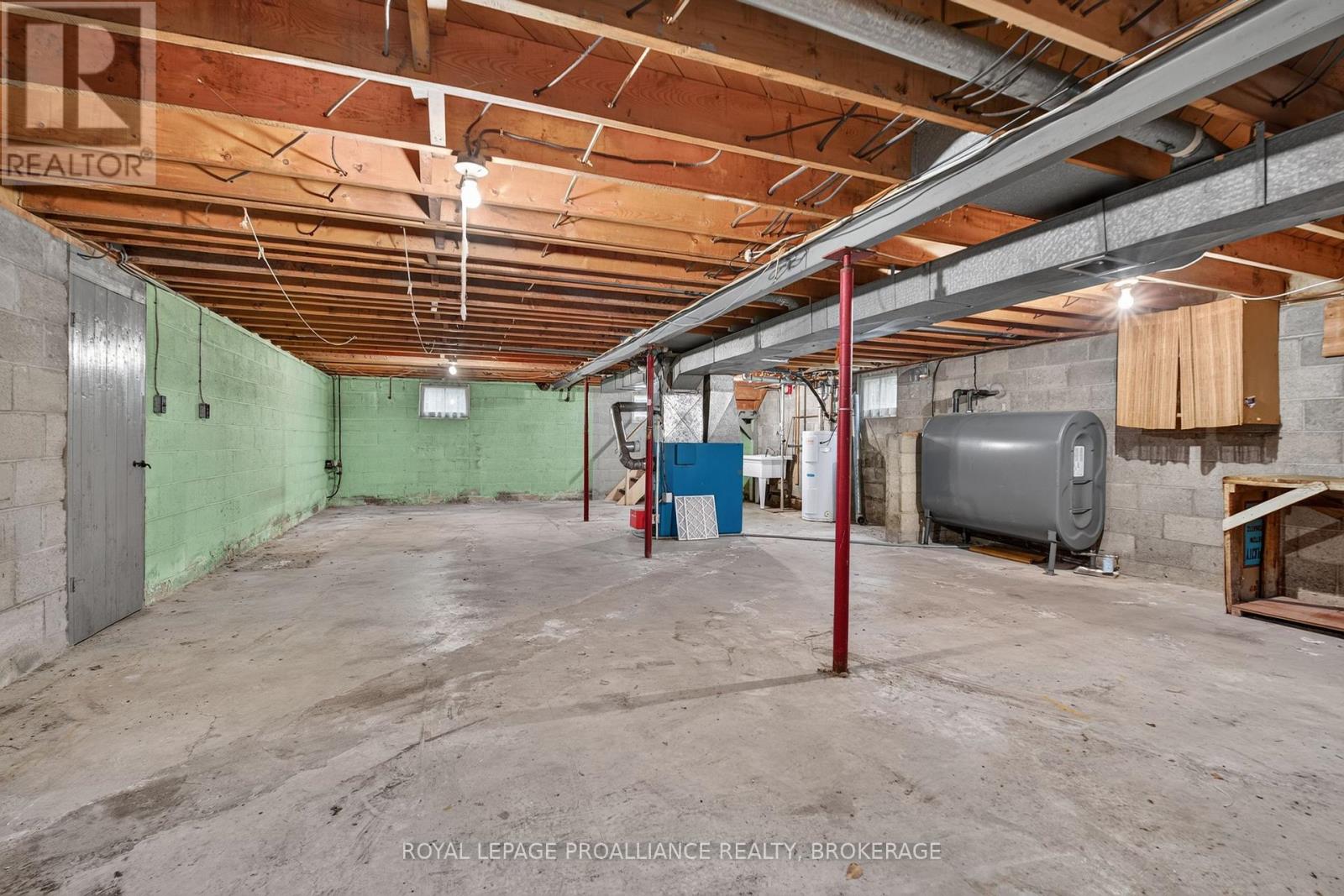 267 LAKEVIEW AVENUE - 27