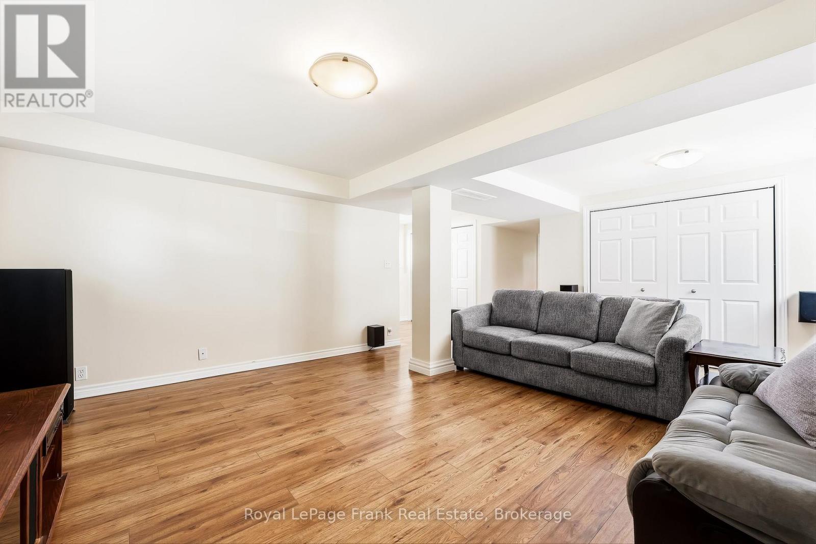 25 BARBARA STREET - 25