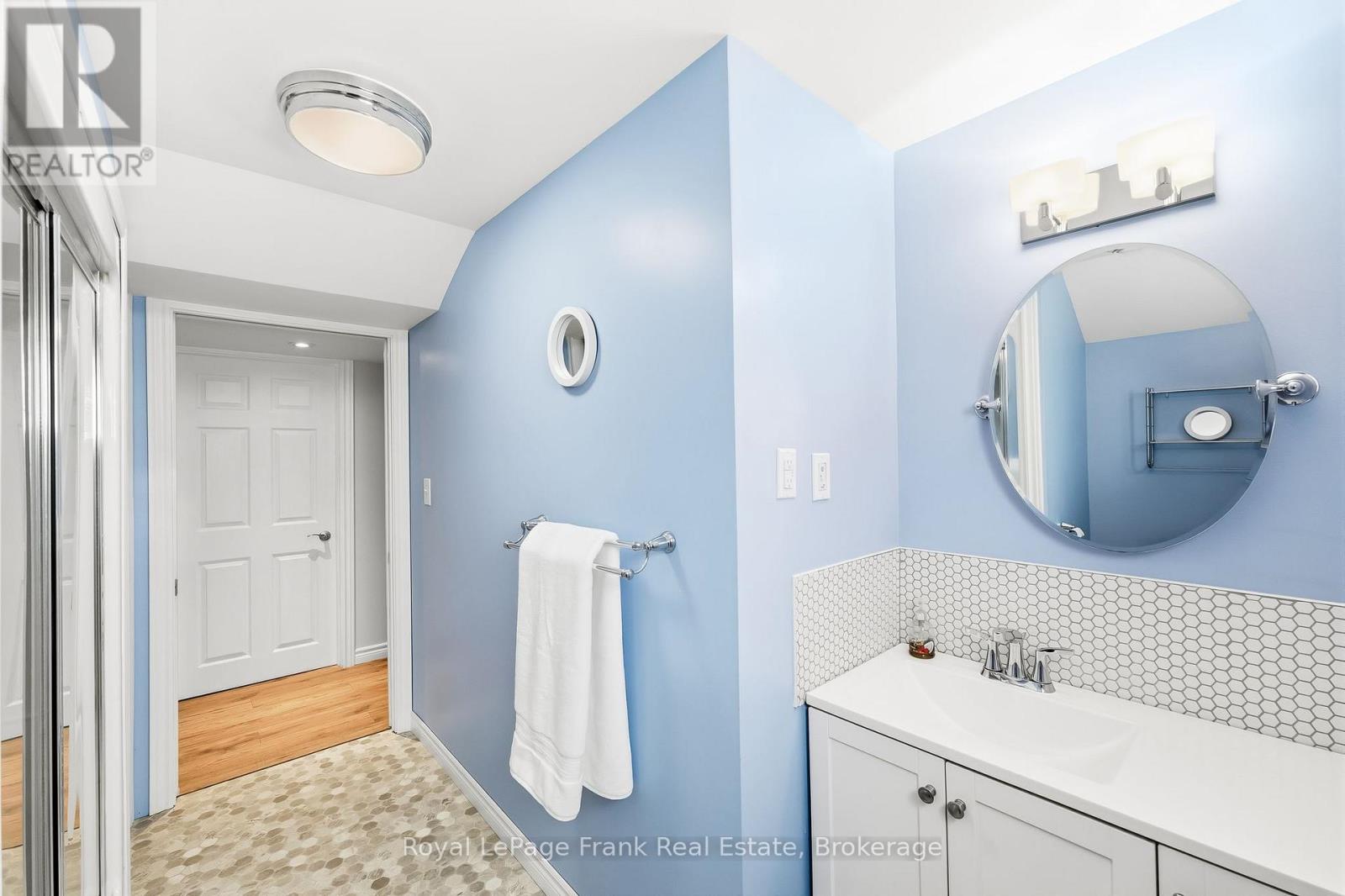 25 BARBARA STREET - 29