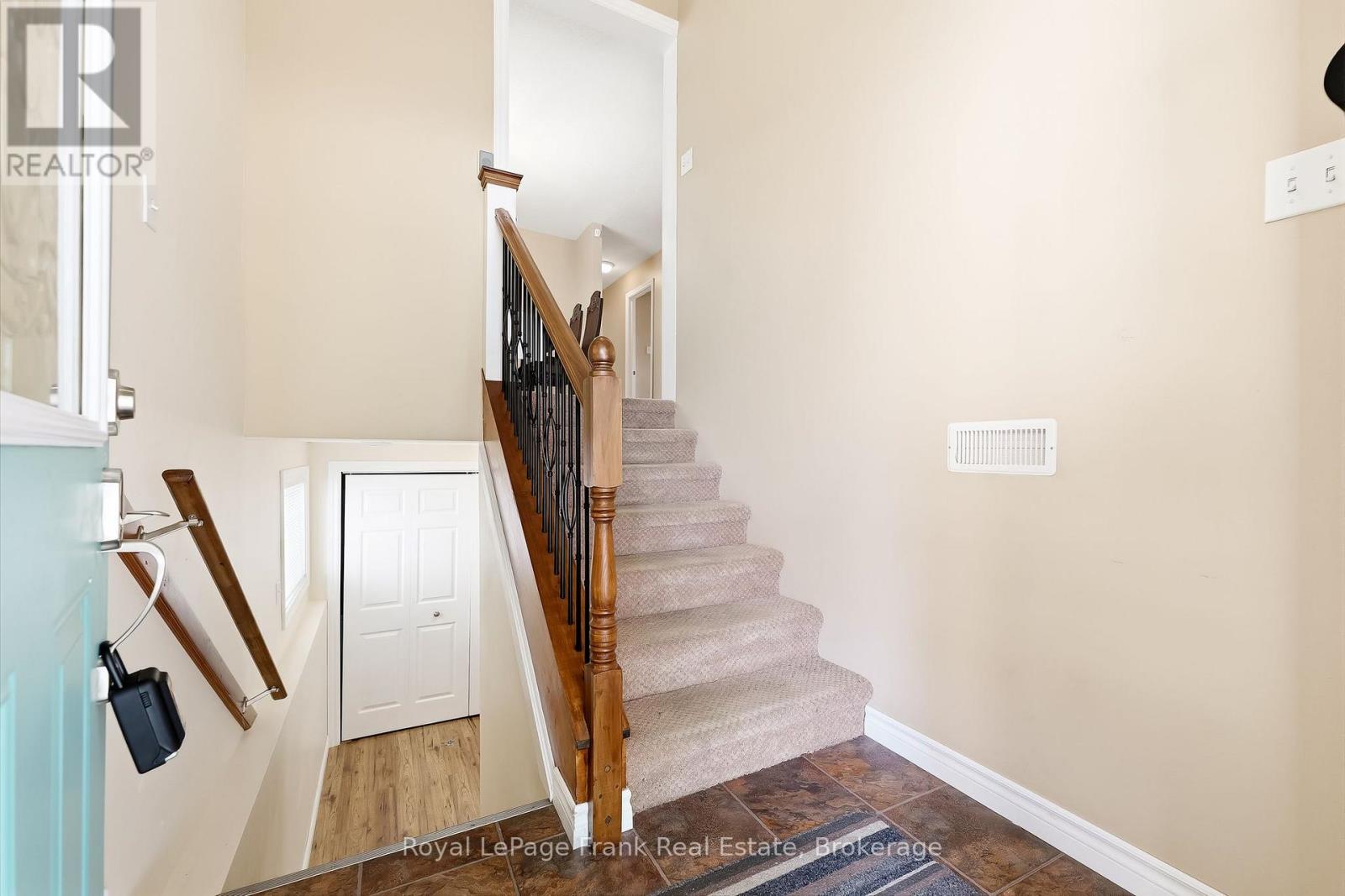 25 BARBARA STREET - 4