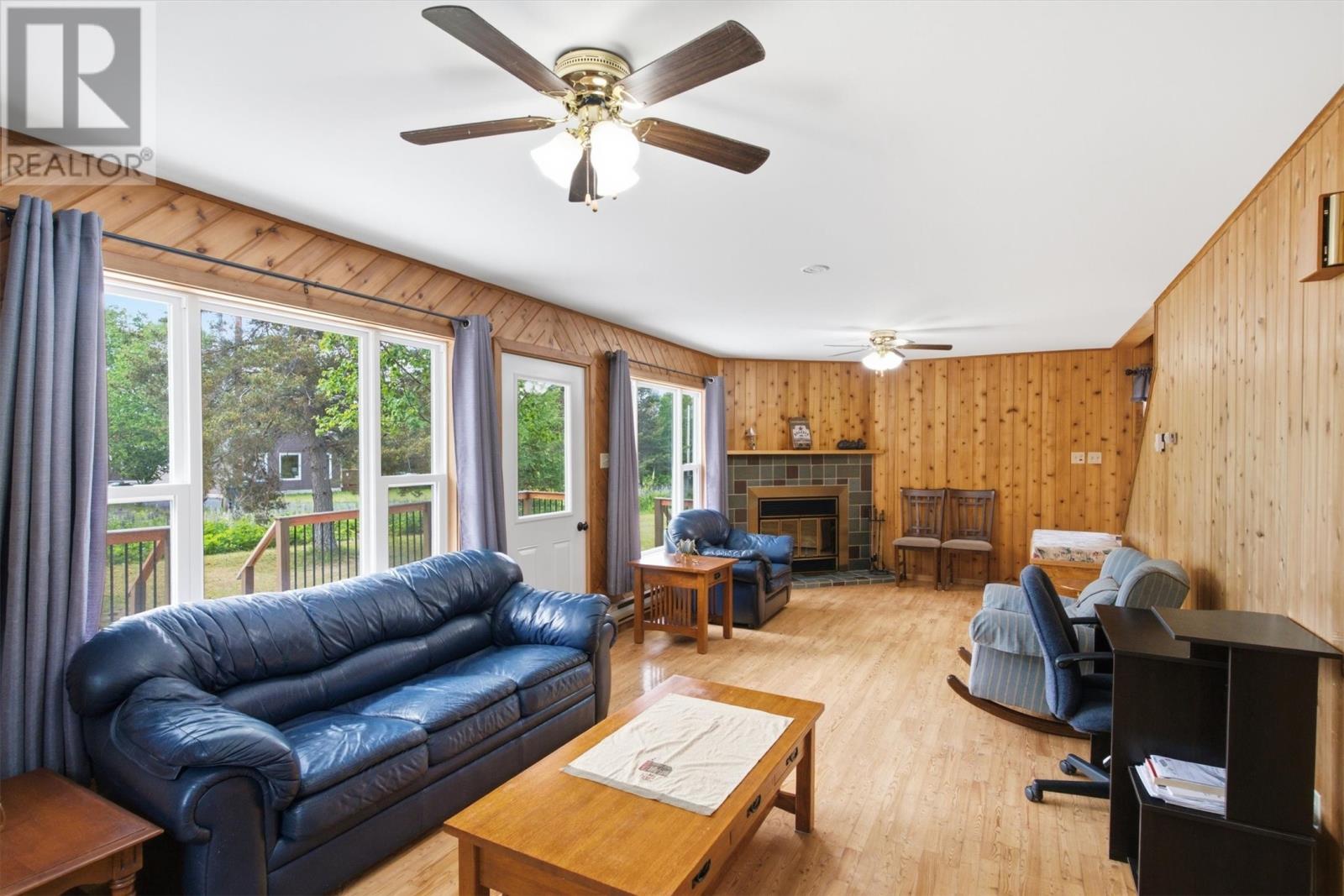 11 Pinetree Road - Image 16