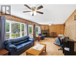 11 Pinetree Road thumbnail 16