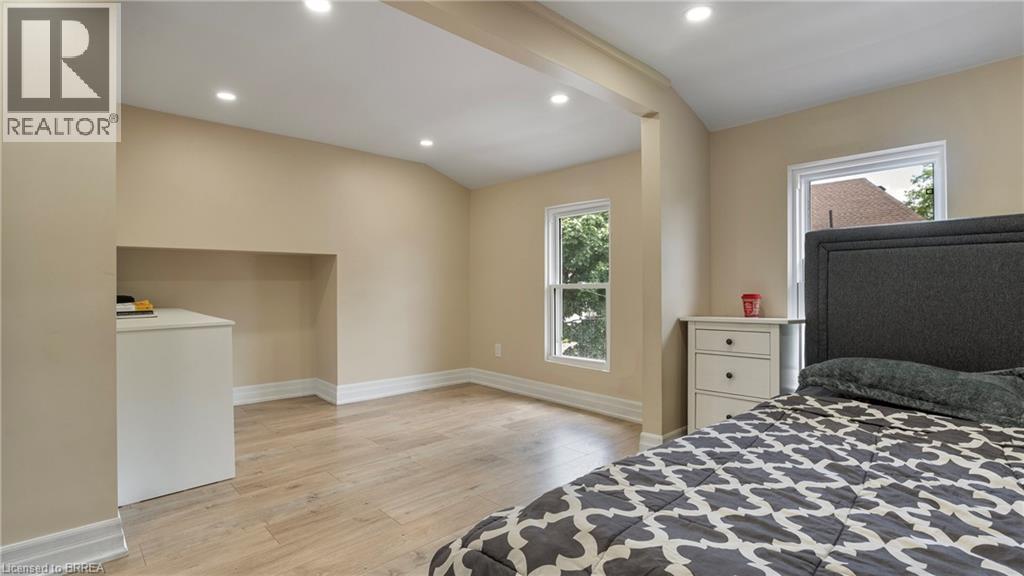 33 HIGHLAND Avenue - 13