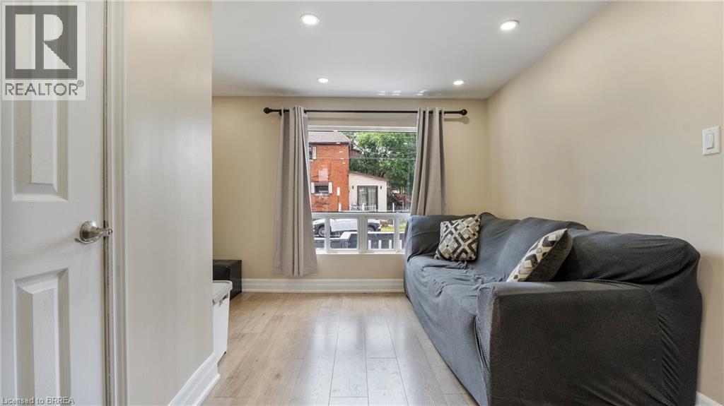 33 HIGHLAND Avenue - 4