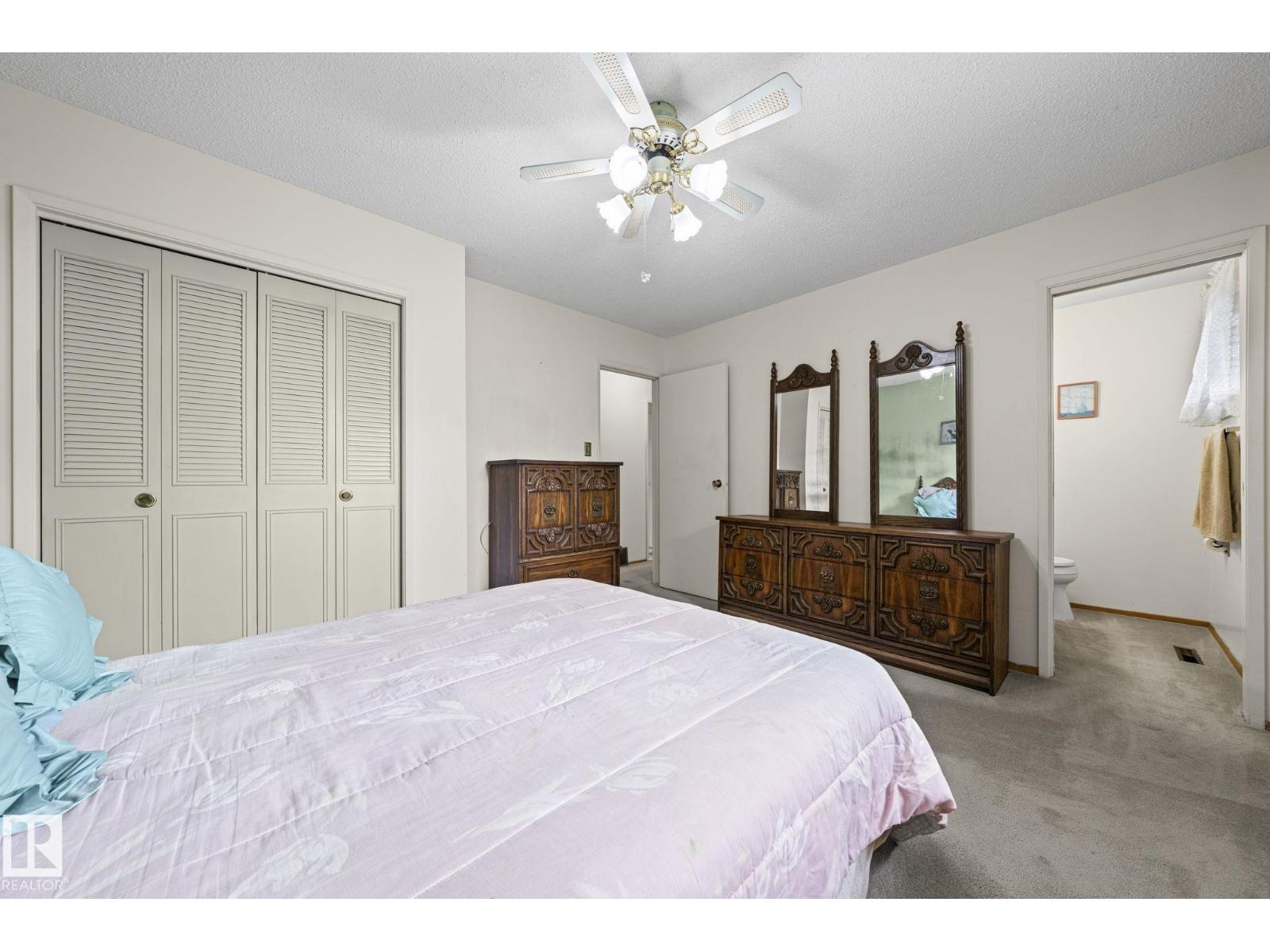 8323 142 AV NW - 18