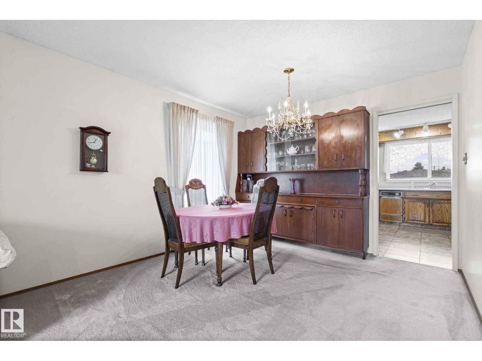 8323 142 AV NW - 5