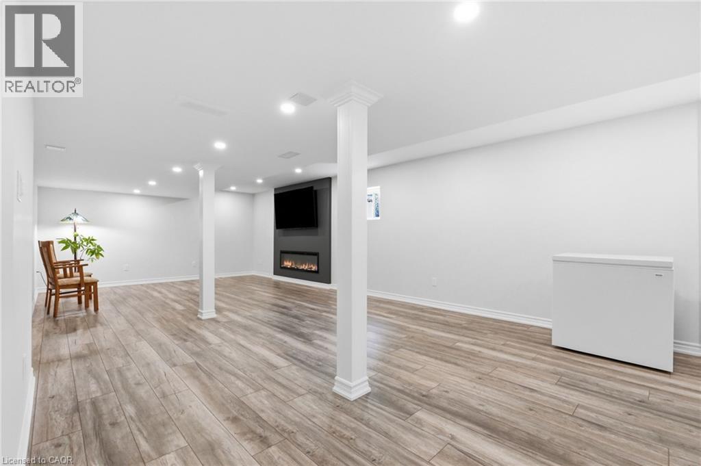 2241 GLAZEBROOK Circle - 39