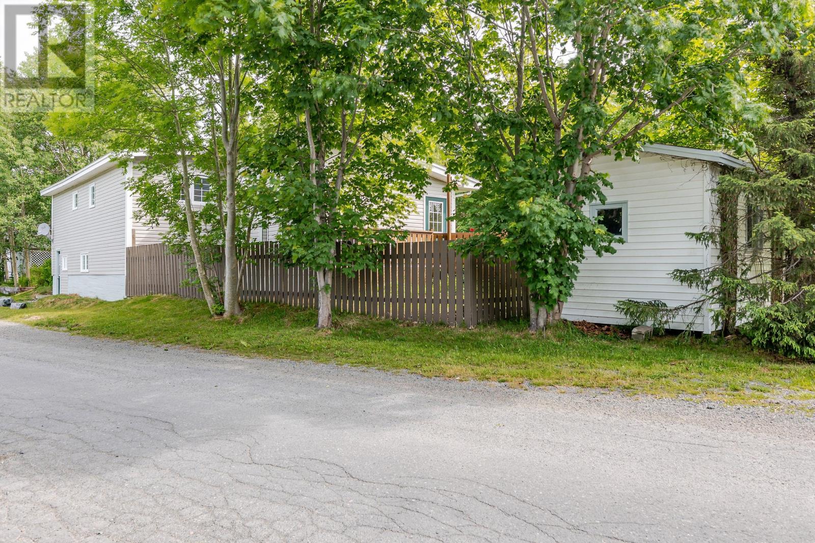 2 Lower Path Road - 43