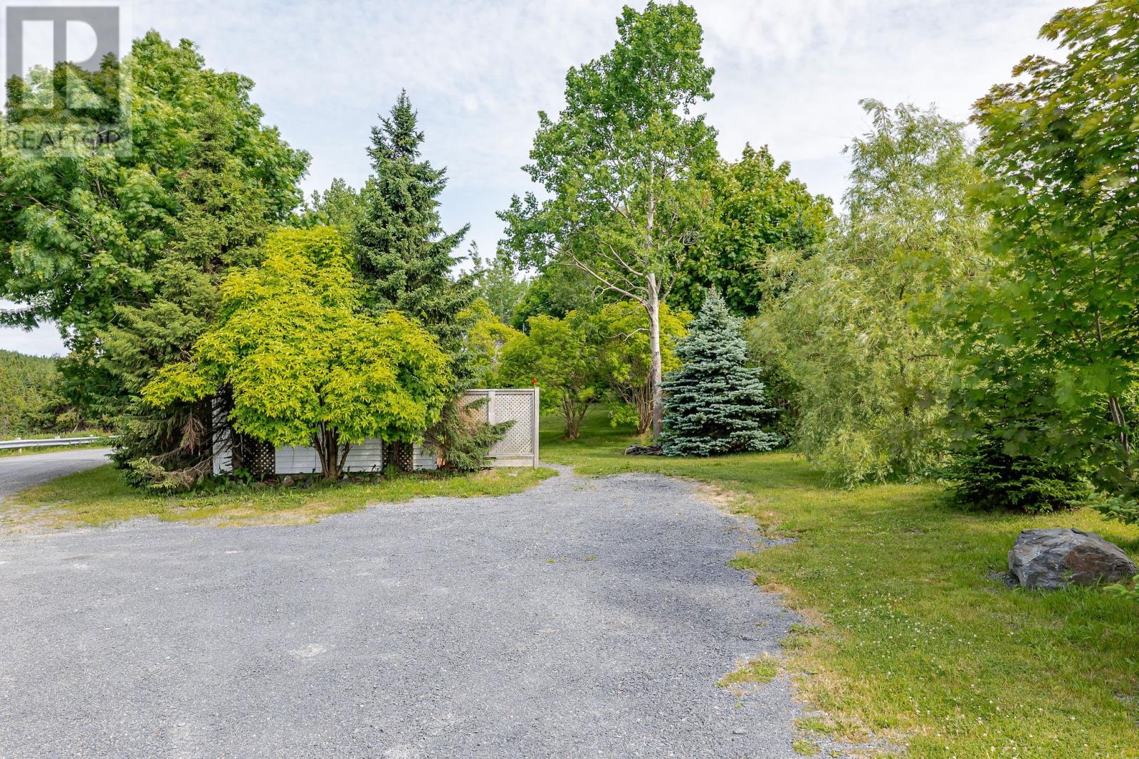 2 Lower Path Road - 44