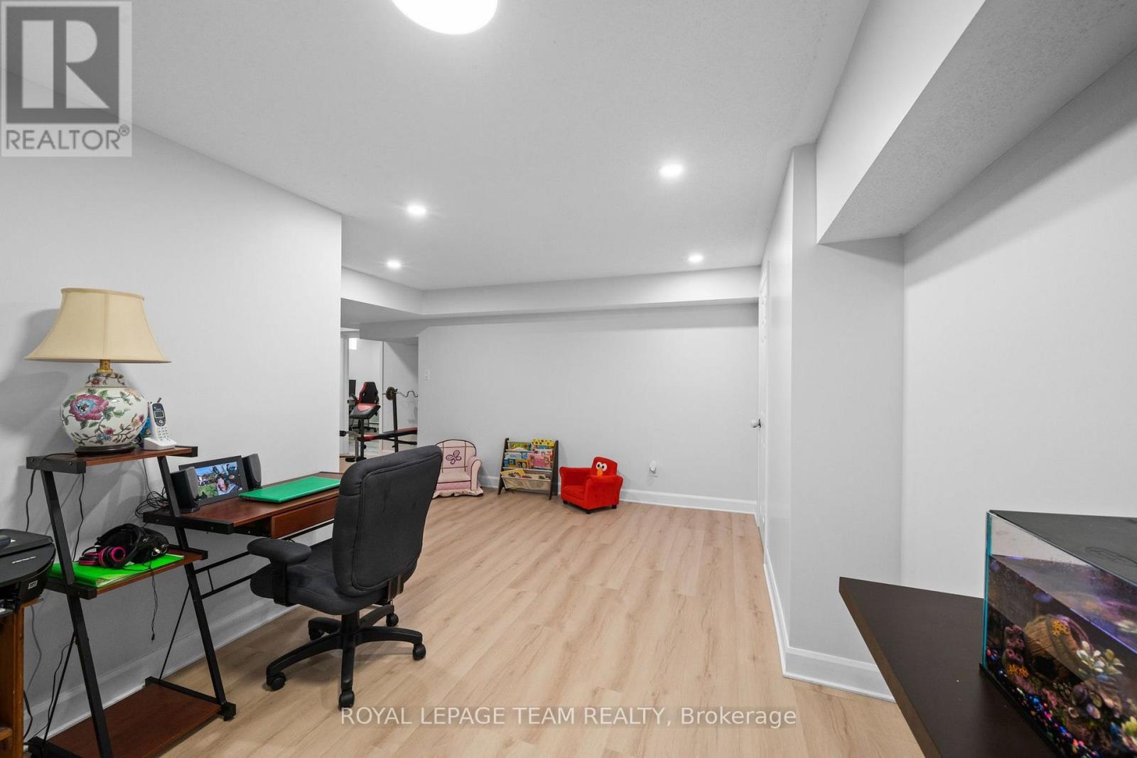 6936 MARY ANNE DRIVE - Image 33
