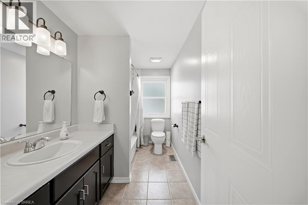 7 GLENDAN Court - 21